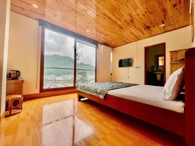 Cheap room at Sa Pa Hotel – Photos 6