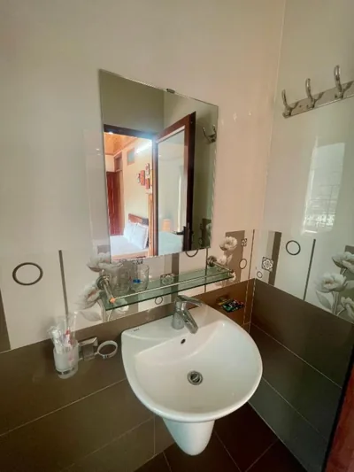 Cheap room at Sa Pa Hotel – Photos 9